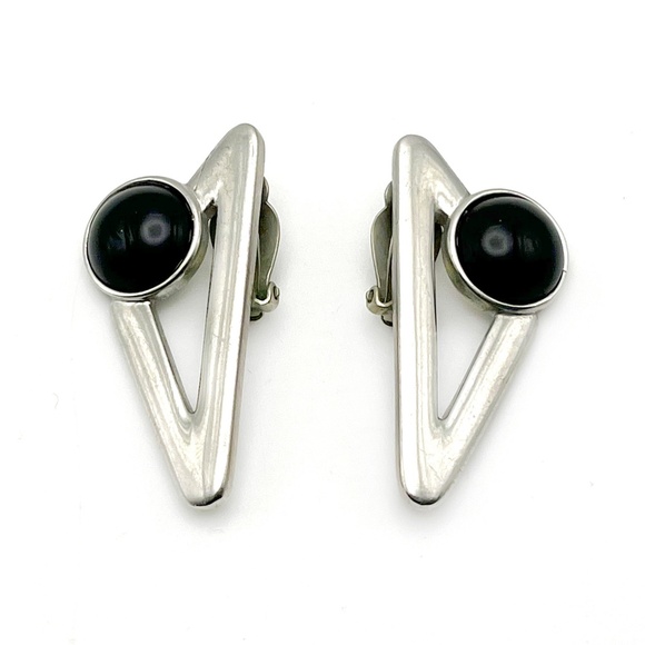 Ben-Amun Vintage (1980's) Silver-tone with Faux Onyx Stone Clip-ons - Picture 2 of 5